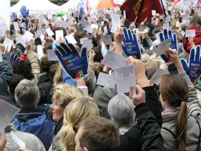 Anti-Nazi-Protest auf dem Rathausmarkt Anti-Nazi-Protest auf dem Rathausmarkt