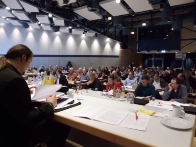 Blick vom Podium auf die Delegierten Blick vom Podium auf die Delegierten