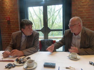 Dietmar Schäfers im Gespräch mit Matthias Maurer. Dietmar Schäfers im Gespräch mit Matthias Maurer.