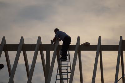 Zimmermann auf dem First